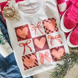 NWT Ladies Ivory Heart & Coquette Bow Collage Crew Neck Tee